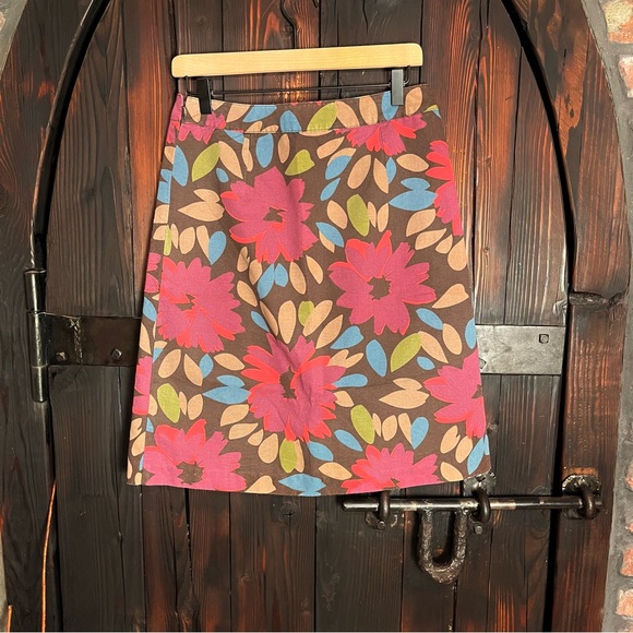 Boden flower print skirt 10 - Picture 2 of 4